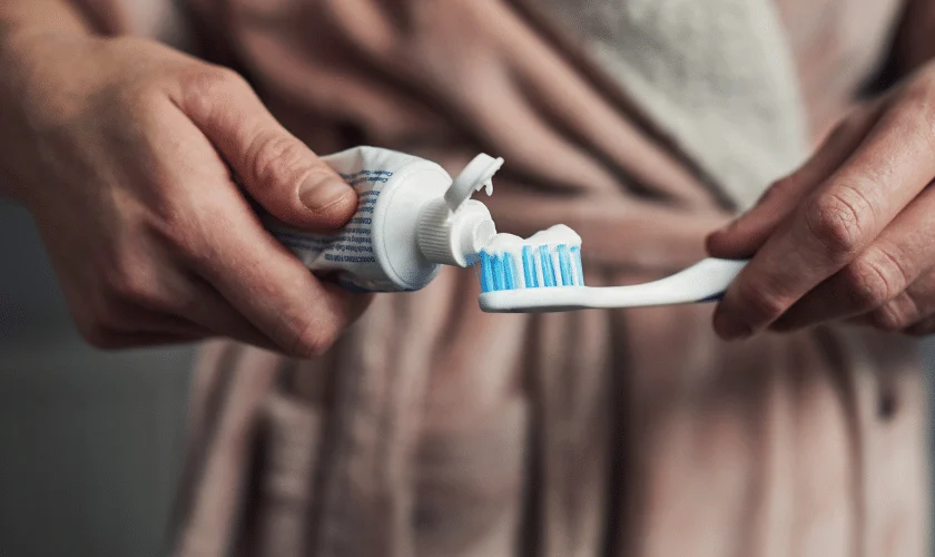 Cleaning Teeth the Natural Way: How People Did It Before Toothpaste